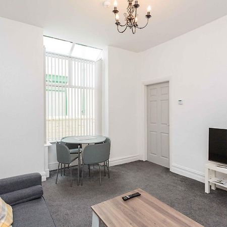 Cherry Property - Cherry Suite Blackpool Kültér fotó